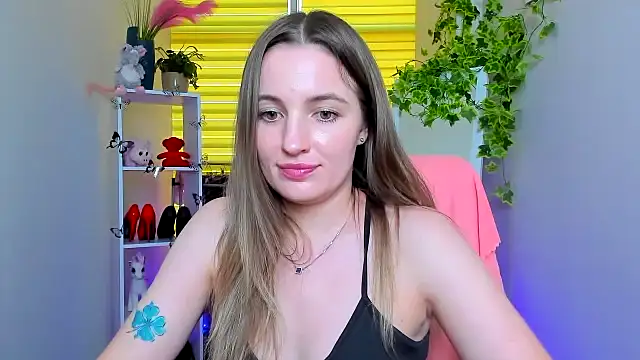 Mila-moon Chat XXX live