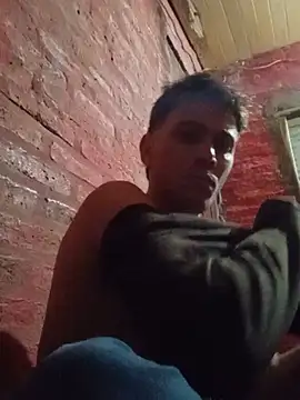 Pokazy przed kamerką – Bestia69_