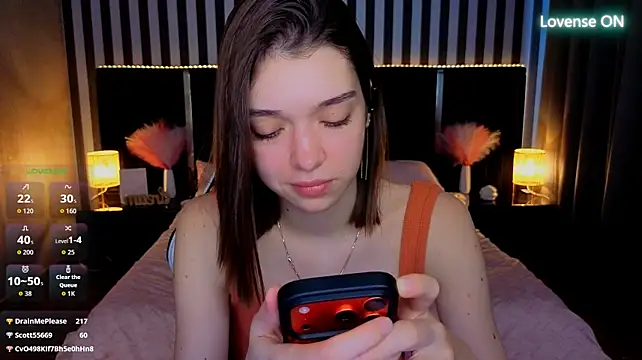 Cherry_Wipe Adlı Modelin Canlı XXX Sohbeti