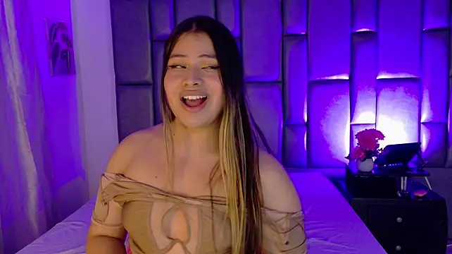 Онлайн чат XXX KattaleyaRousse