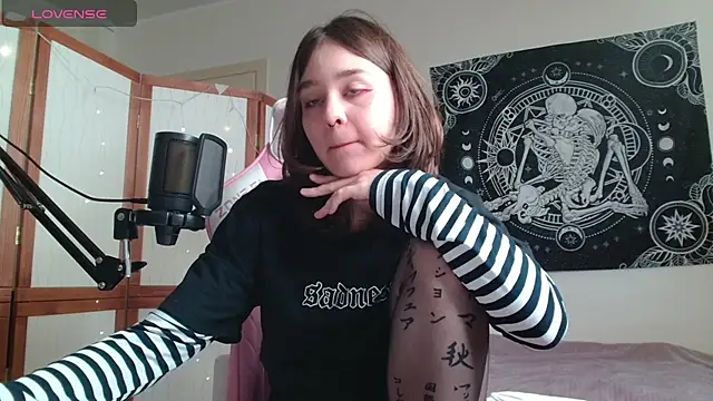 Mysterious_Toy Live XXX-chat
