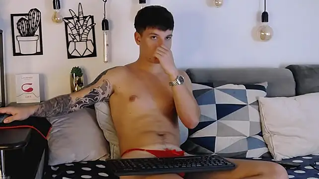 ThomasEdisonn élő XXX-chatje
