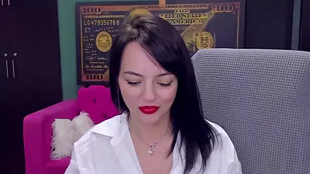 XXX chat uživo modela BellaRowan