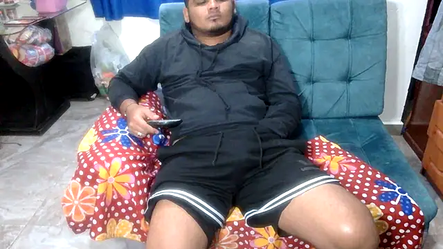 Chat +18 de Boycuriousxxx ao vivo