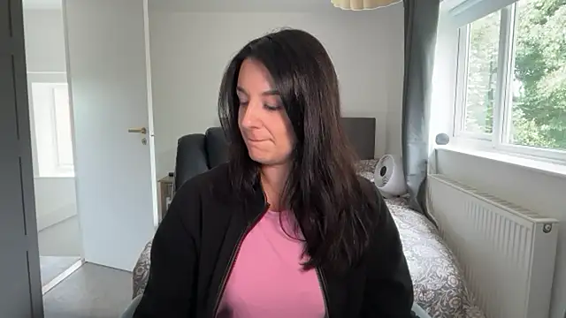 yourcassiexo's Live XXX Chat
