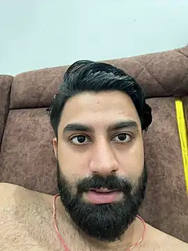 Chat +18 de Royalboy_03 ao vivo