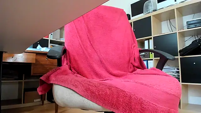 leccaleccafiga's Live XXX Chat