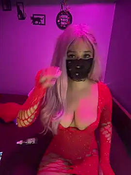 Lucey_001 Adlı Modelin Canlı XXX Sohbeti