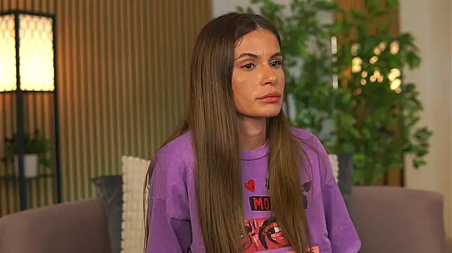 Avril_Cyrus Chat XXX in diretta