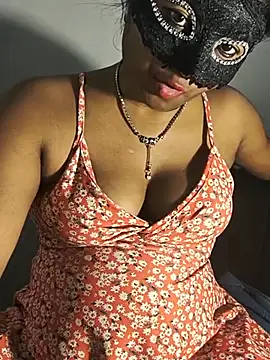 Chatroom XXX en direct de DIRTYSECRET_QUEEN_07