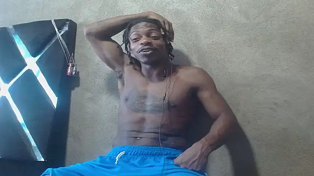 Larry-n-clouds Live XXX-Chat