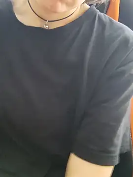 Chat +18 de Aashikalaa ao vivo