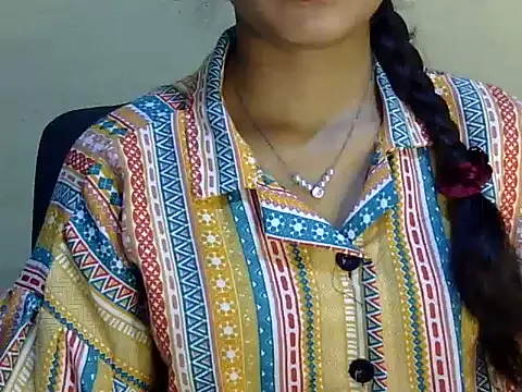Shab_M Adlı Modelin Canlı XXX Sohbeti