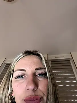 Ly_die live XXX chat