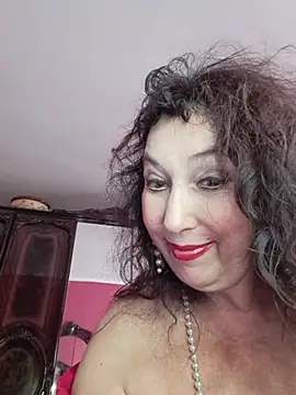 GypsyEsmeralda's Live XXX Chat
