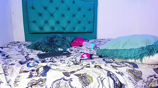 Lilybaudinx96 élő XXX-chatje