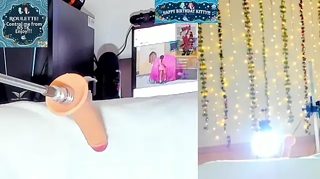 Kitty__Rose__ live XXX chat