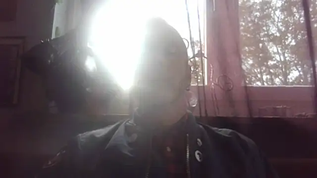 SHARPSkinhead Chat XXX in diretta
