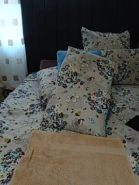 Babymomma98 élő XXX-chatje