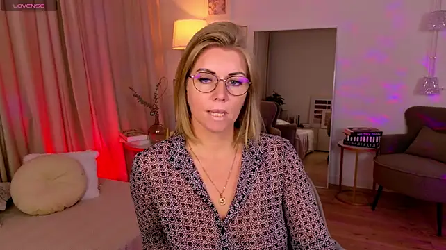 Chatroom XXX en direct de Annie_Light