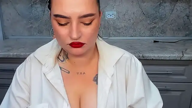 NikkiSummer's Live XXX Chat