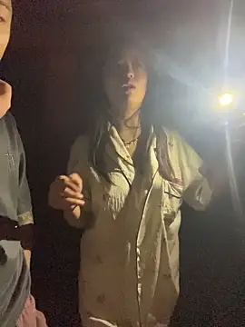 qingti520-18girl 网络视讯表演