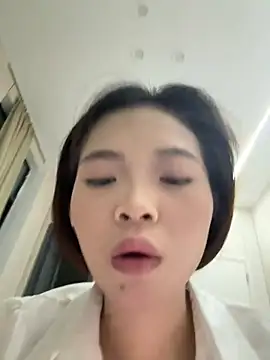 Mimiluv1234's Live XXX Chat