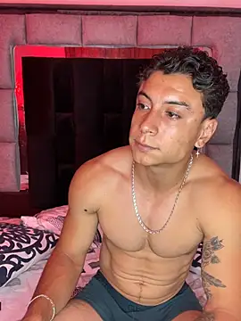 MR_MUSCLE লাইভ XXX চ্যাট