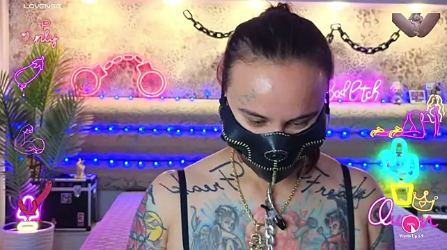 Cool_Freak_ Live XXX-chat