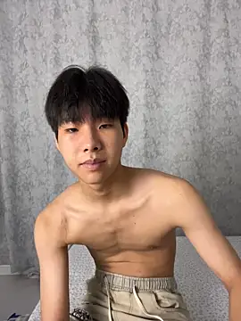 guoguo18のライブXXXチャット
