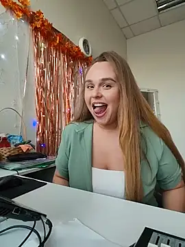Juicy_PeachLux's Live XXX Chat