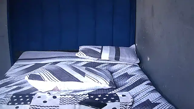 Czat XXX na żywo – FREAKBARBIE02