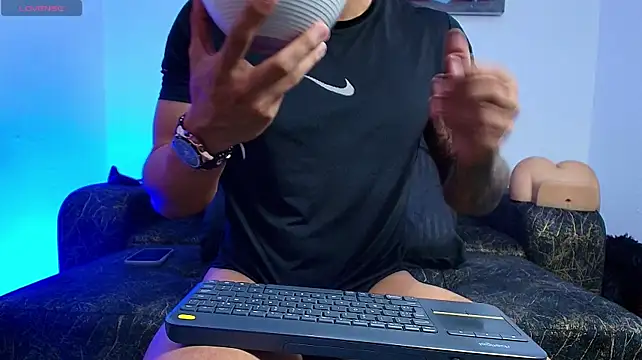 BrayaanFit's Live XXX Chat
