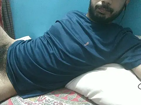 Precumboner Adlı Modelin Canlı XXX Sohbeti