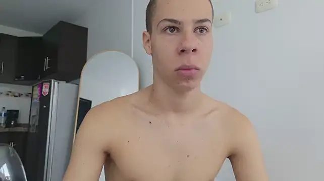 grey___27 XXX чат на живо