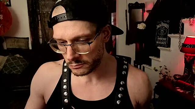 Pokazy przed kamerką – MasterDaddyCool