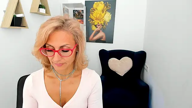 MuseOfStage Chat XXX live