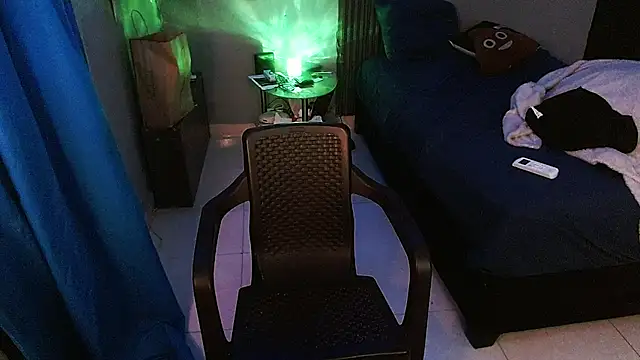 Mr_yisuzz – Naživo XXX chat