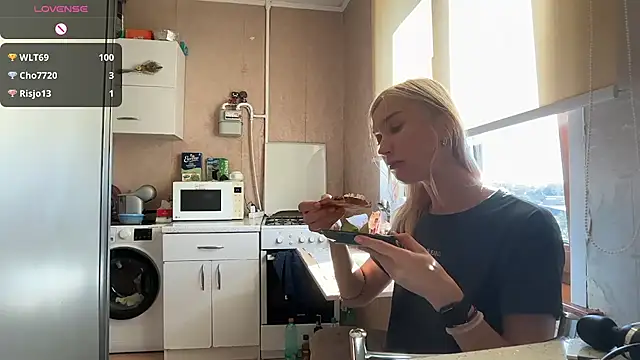 Онлайн чат XXX AngelJeni
