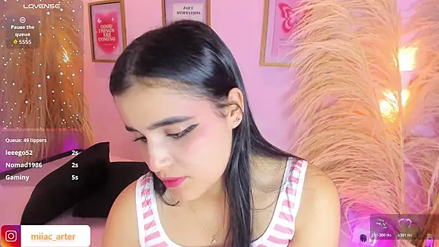 MiaaCarter_ Adlı Modelin Canlı XXX Sohbeti