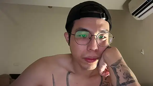 Czat XXX na żywo – Uzii_310
