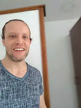 Look-Me live XXX chat