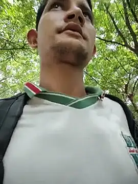 צ'אט XXX בשידור חי של Juan_Hotcaliemte