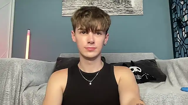 YourMilkyGuy Live XXX-chat