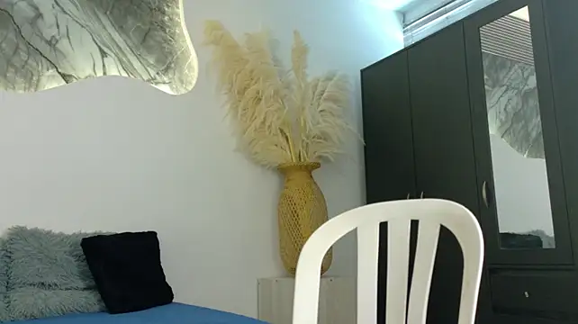 Chat +18 de Monyel_Blake ao vivo