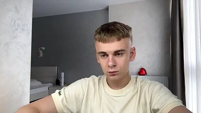 SoloFuryn Live XXX chat