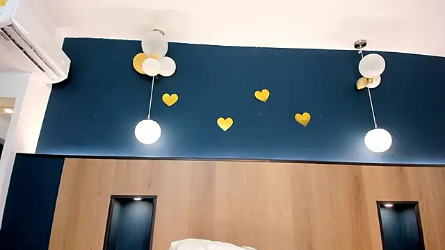 Sharonevanss_ Chat XXX in diretta