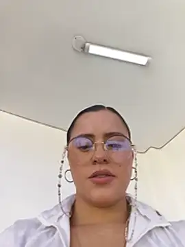 Chat XXX en directo de Luna_Rose1