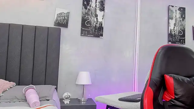 XXX chat uživo modela kendra_london
