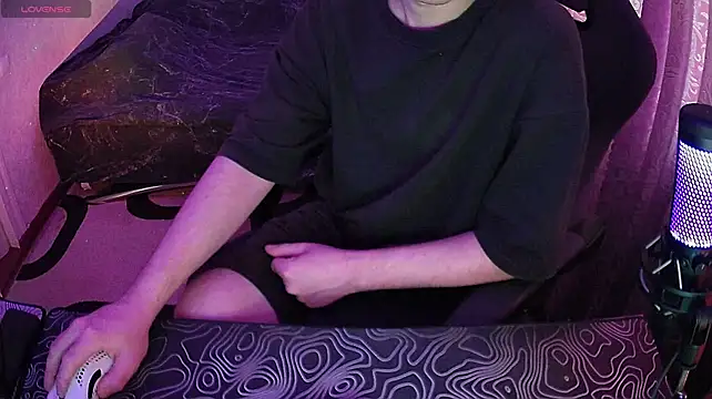 ZXCENSORED-のライブXXXチャット